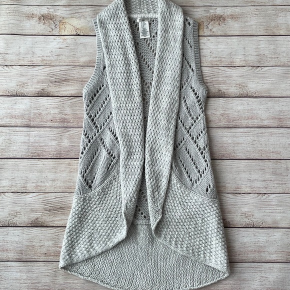 Max Studio Kids Grey Long Knit Sweater Vest - Picture 1 of 4